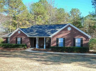 45 Riverside Way, Sharpsburg, GA 30277