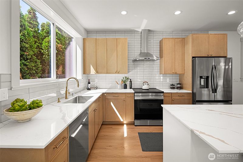 5th image of 2652 NW 95th Street