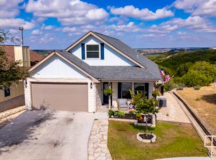 1057 Roanoke Lane, Kerrville, TX 78028