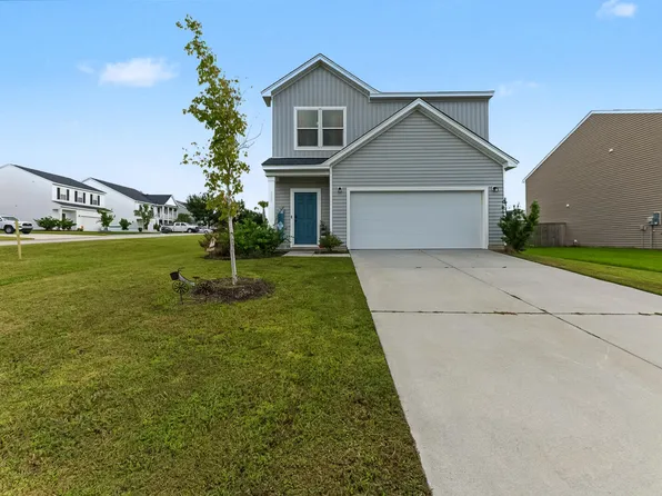 725 McRoy St, Moncks Corner, SC 29461