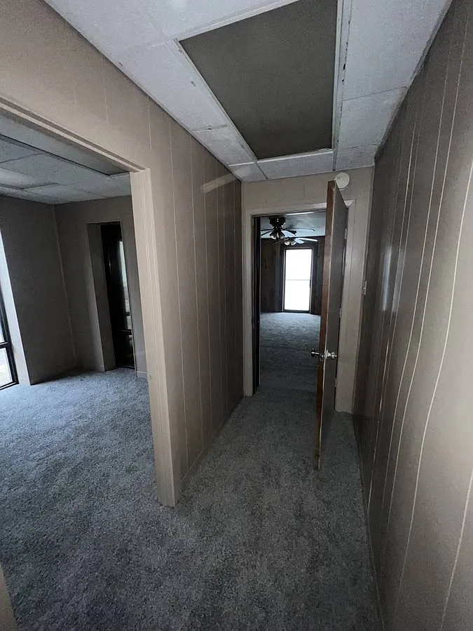 3 bed, 2200 sqft, $1,200 — Photo 1