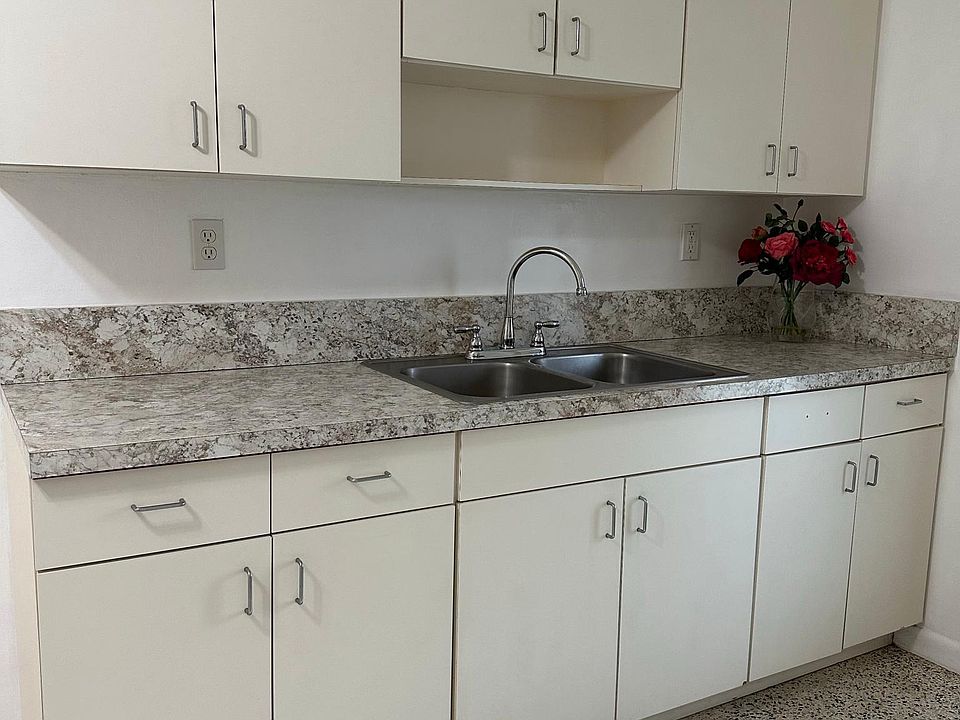 2nd image of 20520 SW 114th Ave