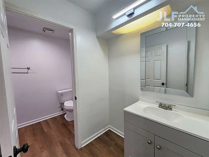 5721 Dockside Dr — Photo 14