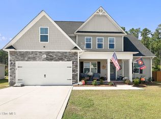 819 Cooke Drive, Hubert, NC 28539