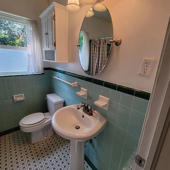 558 Karen Rd — Photo 11
