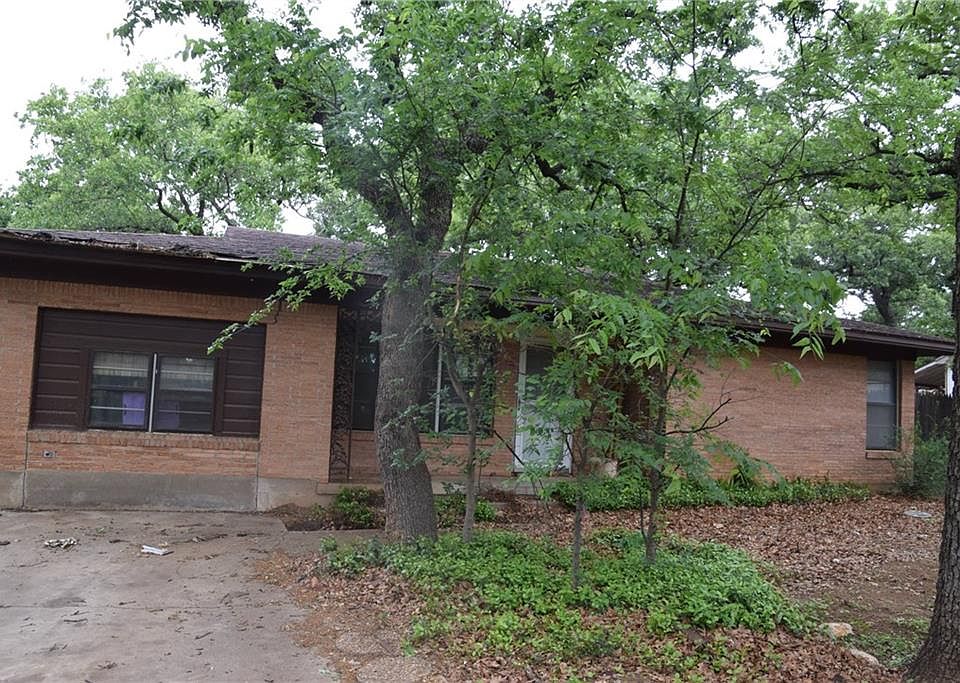 1st image of 603 SE 23rd St