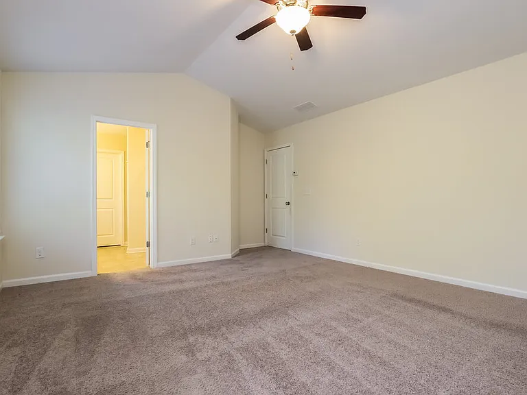 308 Darbys Run Ct — Photo 8