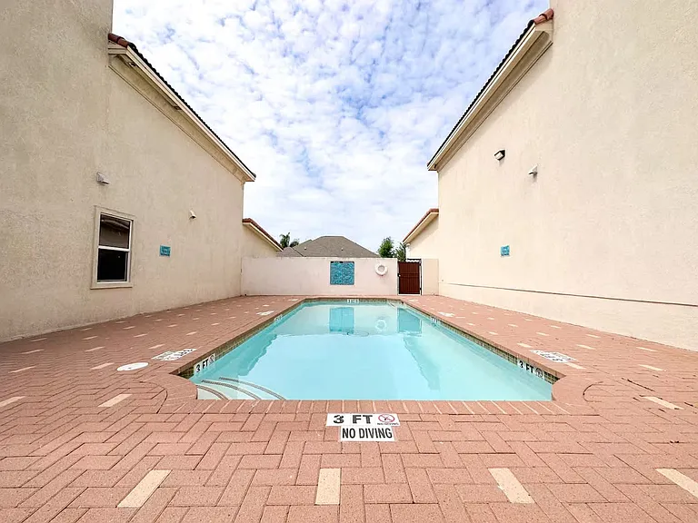 1413 Keeton Ave #ID1372330P — Photo 21