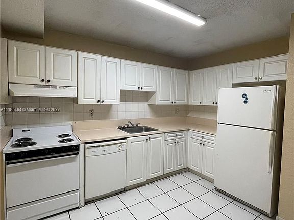 3rd image of 5100 SW 41st St APT 311