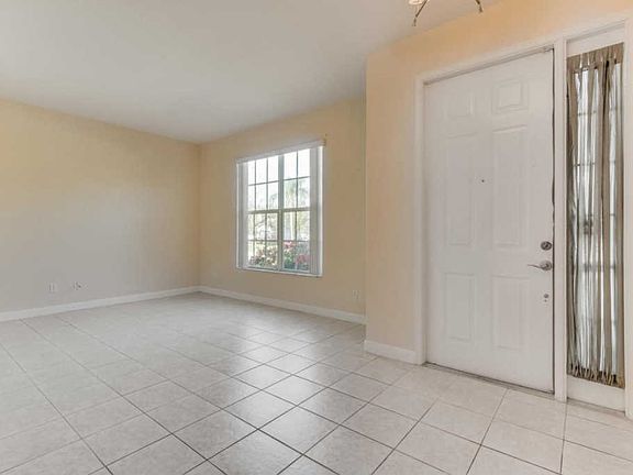 5th image of 2215 SE Dill Ln