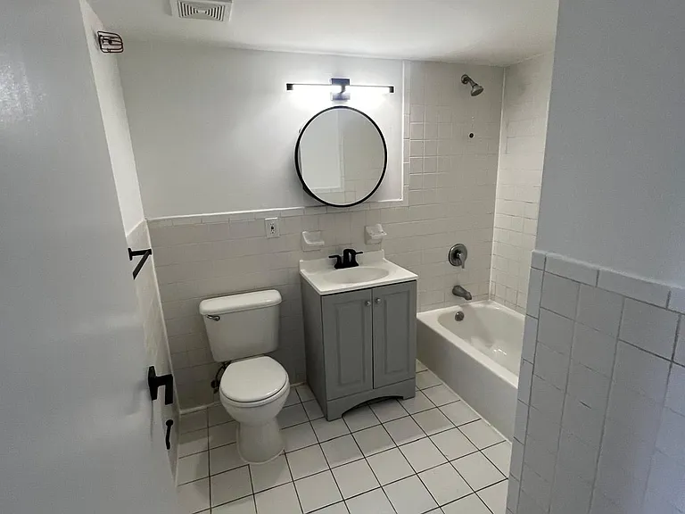 210 Straight St #108 — Photo 5