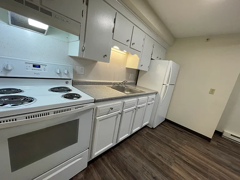 Highland Estates — Photo 16