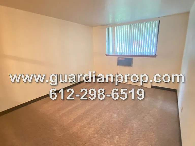 1144 Dionne Street — Photo 6