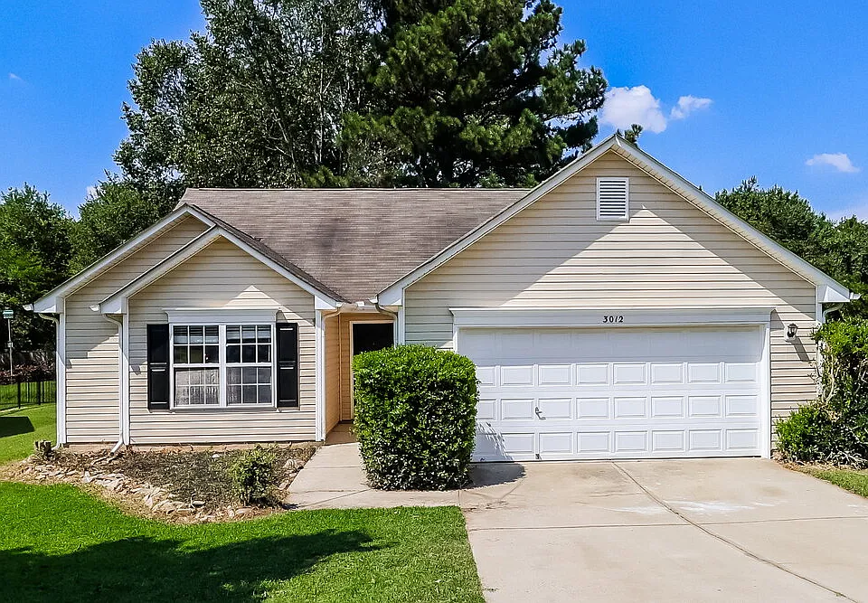 3012 Deep Cove Dr NW