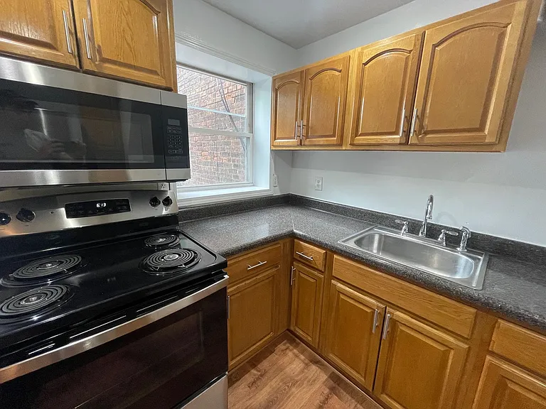232 Broadway — Photo 2
