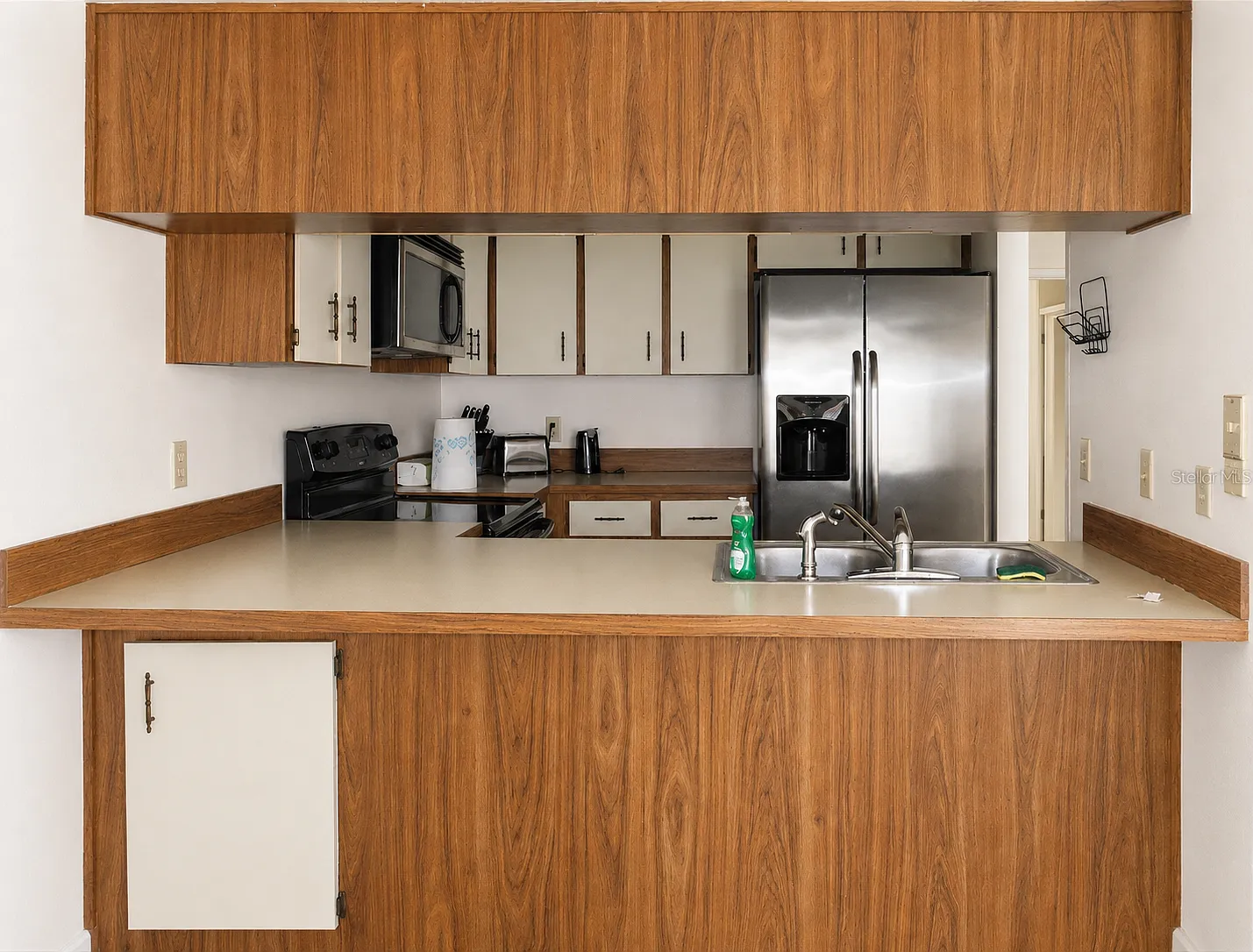 2 bed, 975 sqft, $1,595 — Photo 4