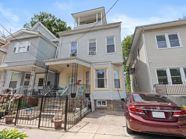 686 E 25Th St, Paterson City, NJ 07504