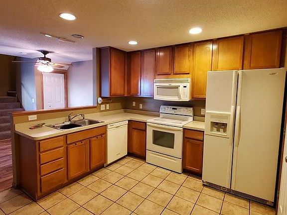 2nd image of 4910 149th St N Unit 3