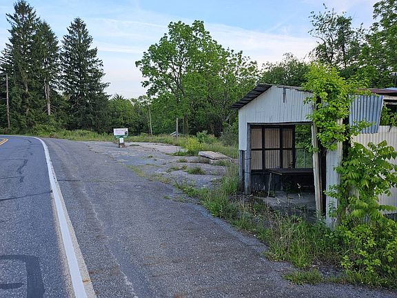 5th image of 134 Mountain House Rd