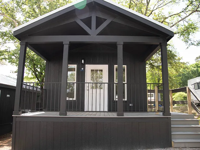 2351 E Grand Ave #D8 — Photo 9