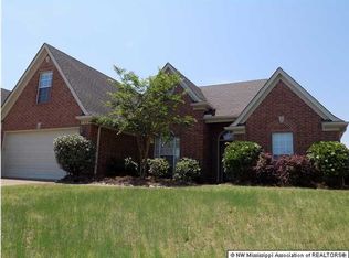 335 Vaiden Ridge Dr N, Hernando, MS 38632