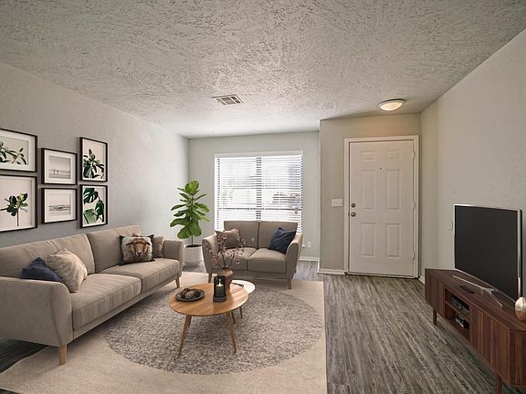 3rd image of 218 Vicksburg Ave APT 1