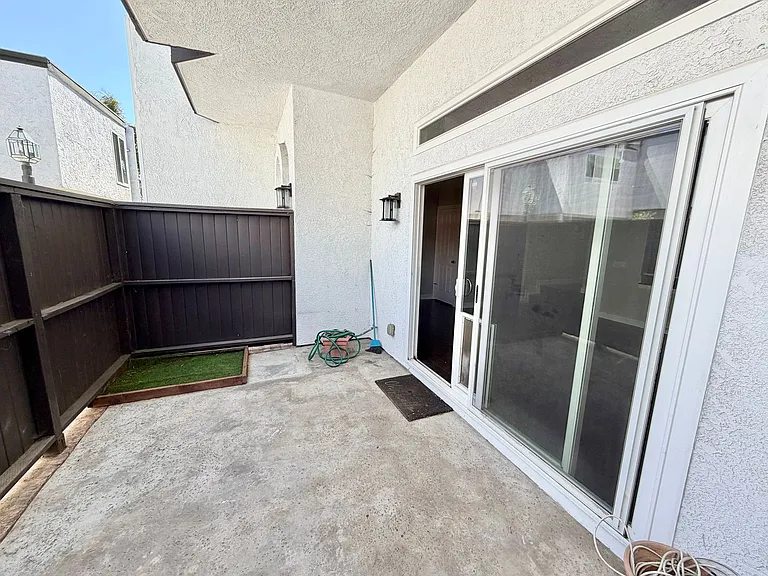 408 N Broadway #C — Photo 23