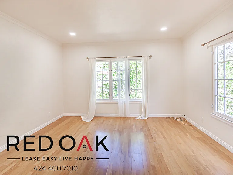 229 S Tower Dr #C — Photo 1