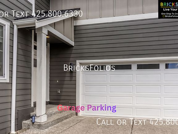 5th image of 1052 Banyan St
