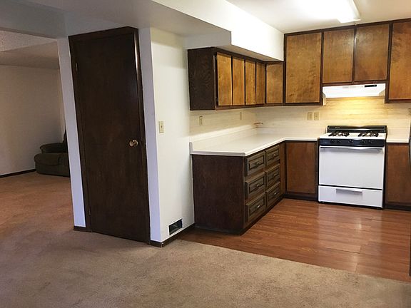 Kitchen & Closet/Pantry