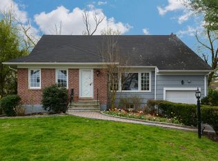 127 Van Etten Blvd, New Rochelle, NY 10804