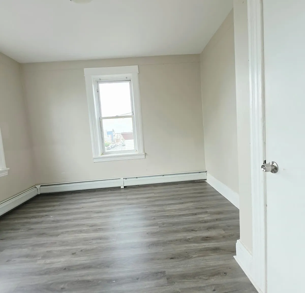 2 bed, 800 sqft, $1,750 — Photo 2