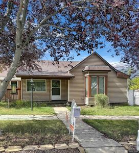 228 13th St, Evanston, WY, 82930