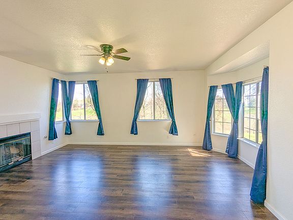 4th image of 2485 Muirfield Ct