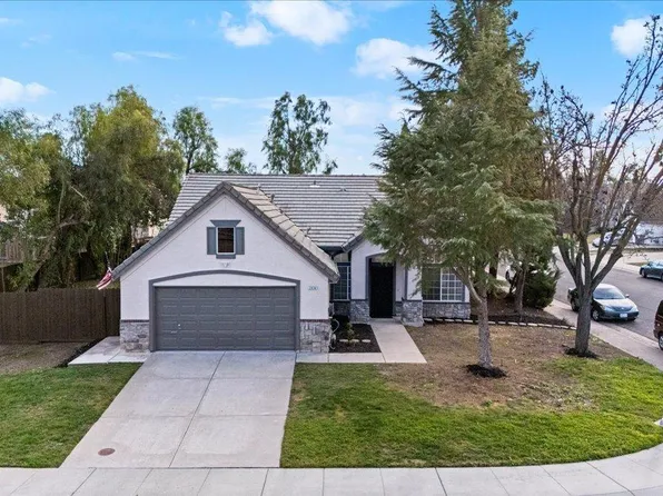 2836 Pitzer Cir, West Sacramento, CA 95691