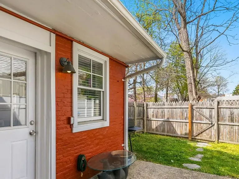 465 W South St — Photo 17