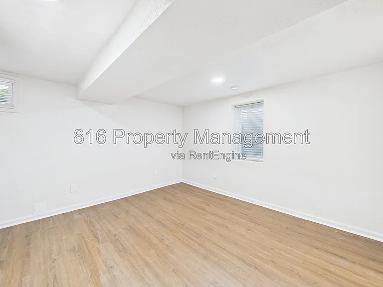 7030 Ewing Ave #7028 — Photo 19
