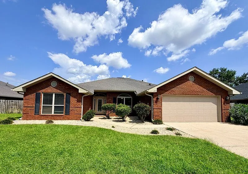 4599 Belvedere Cir