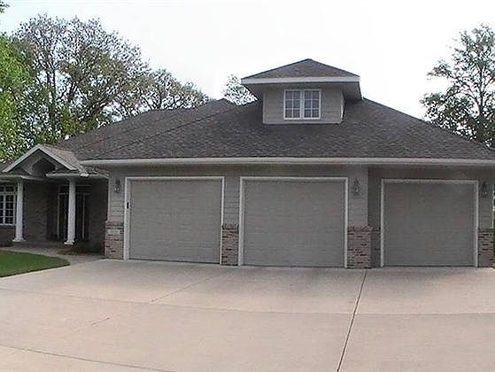2nd image of 1111 Southridge Rd