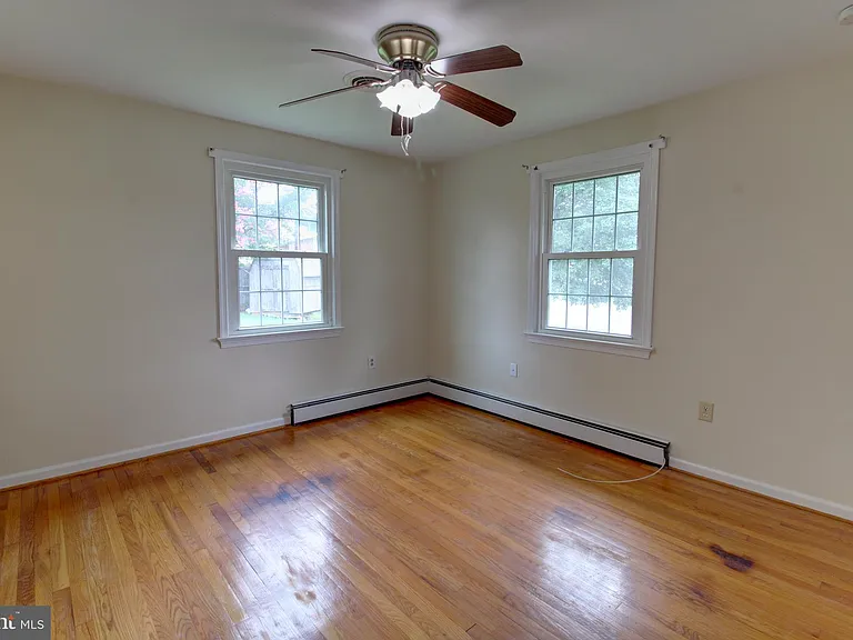 113 Thornton Ct — Photo 21