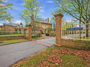 1 Bottomley Cres, New Albany, OH 43054