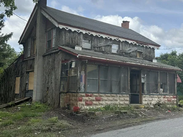 55 Mill Rd, Palmerton, PA 18071