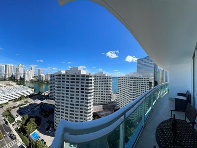 950 Brickell Bay Dr APT 1810, Miami, FL, 33131