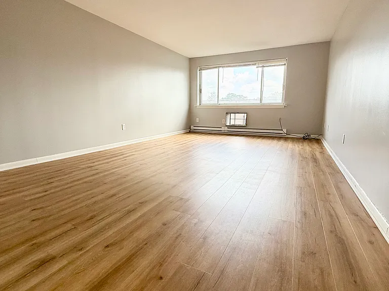 47 Sumner St #407 — Photo 1