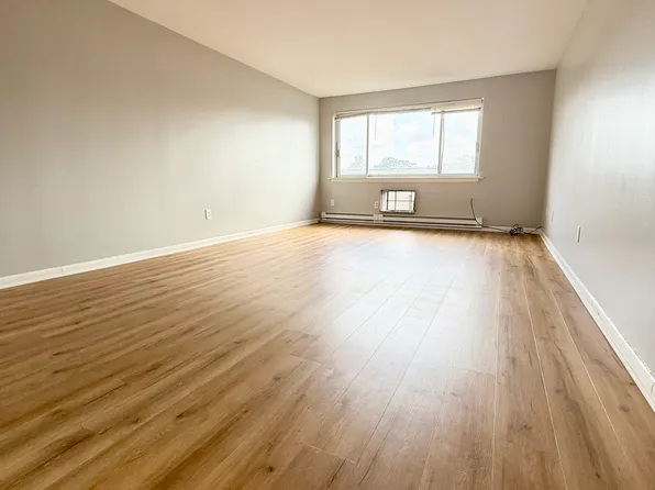 47 Sumner St APT 407, Hartford, CT 06105