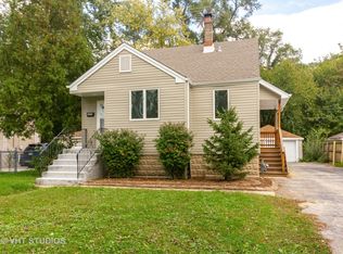 11351 S Whipple St, Merrionette Park, IL