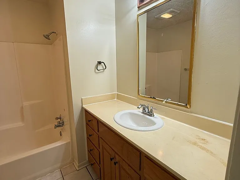 8207 Bayou Fountain Ave — Photo 6