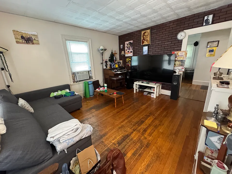 22-24 Prout St #22