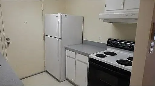 1 bed, 1.0 bath, 759 sqft, $2,100 — Photo 3