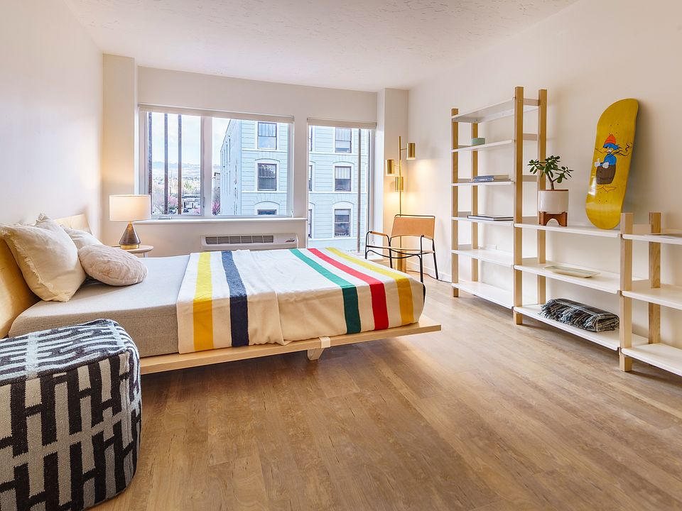 Spacious studio Homes